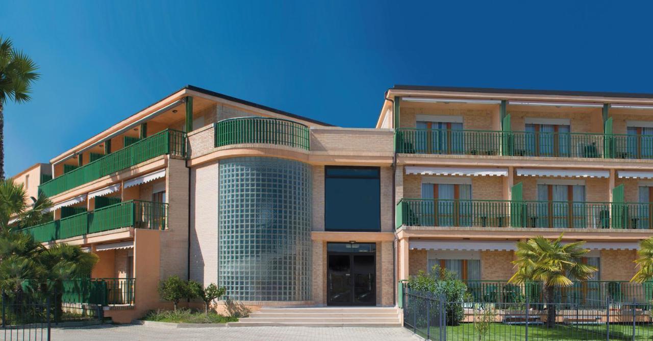Holiday Family Village Porto SantʼElpidio Zimmer foto