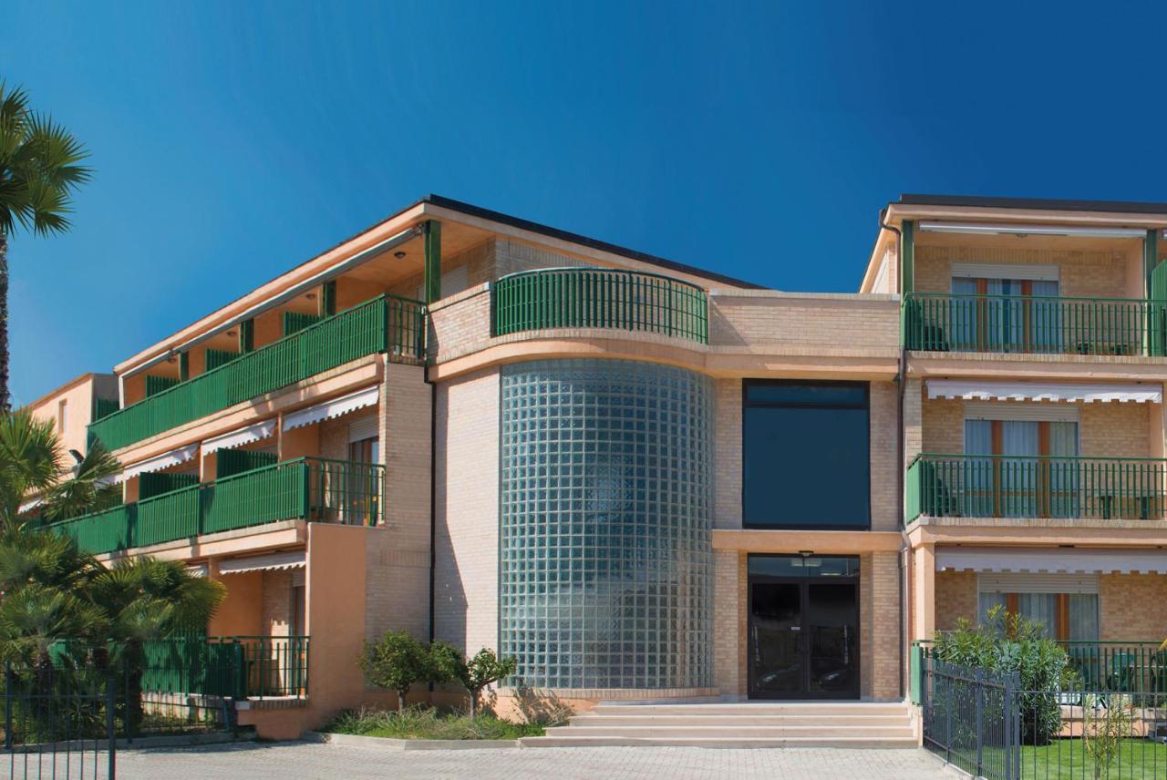 Holiday Family Village Porto SantʼElpidio Zimmer foto